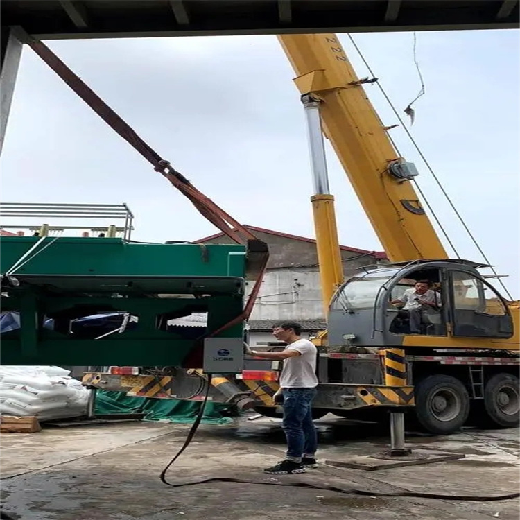 胶州吊风力发电机的吊车大概多少钱